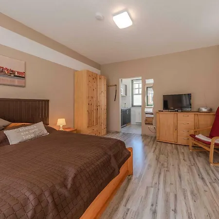 Ferienwohnung Lee Am Mueritzer Haf Lejlighed *